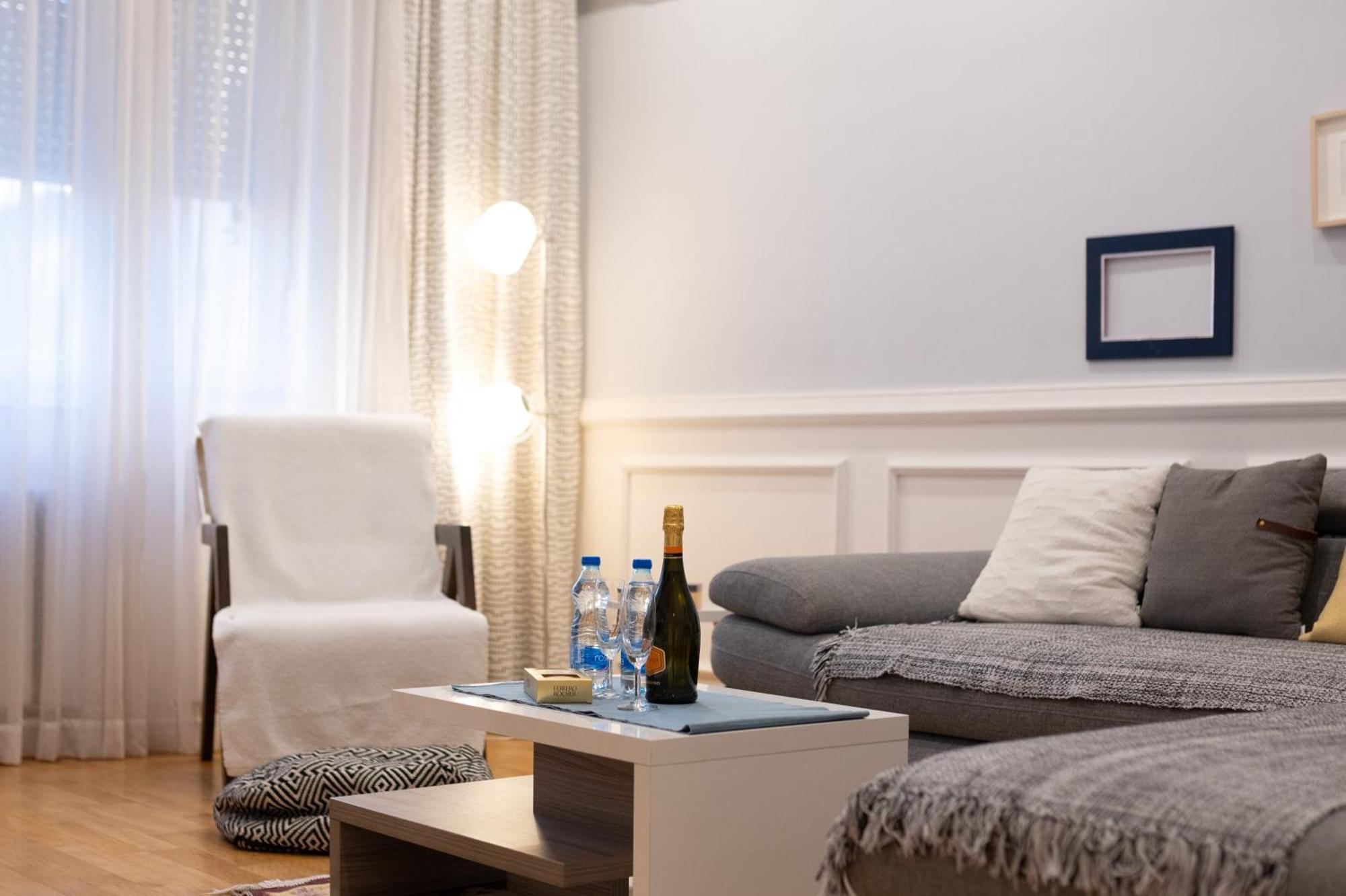 Central Business Apartments Terazije Belgrado Buitenkant foto
